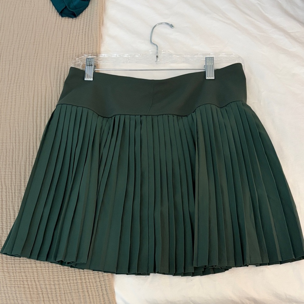 Quince Court Sport Pleated Tennis Skirt